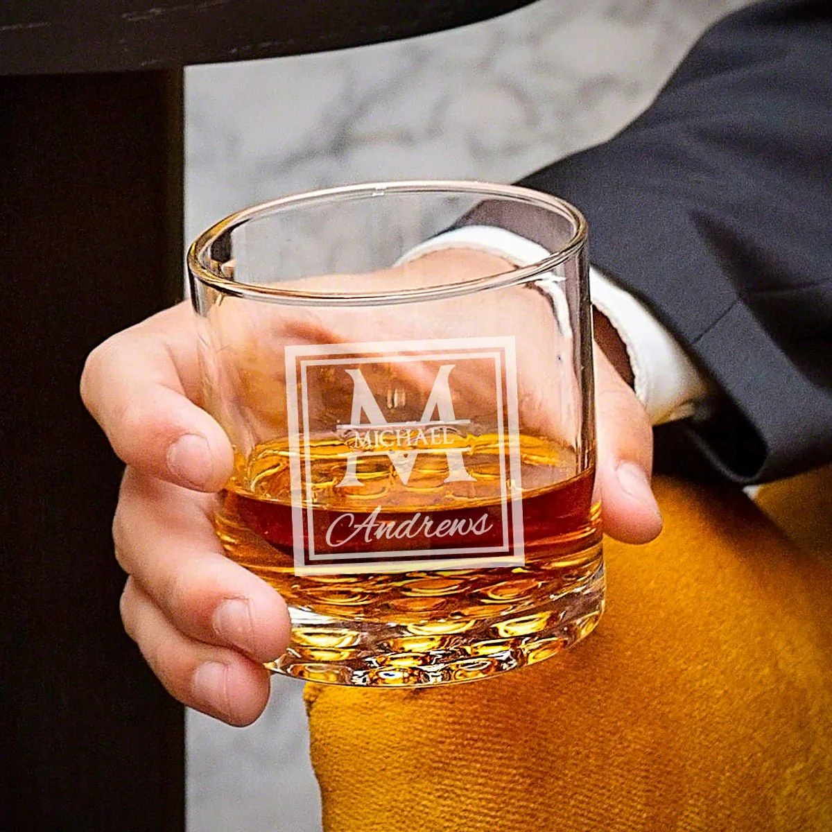 Black Diamond Personalized 7pc Whiskey Smoker Kit with Two Glasses - Image 7