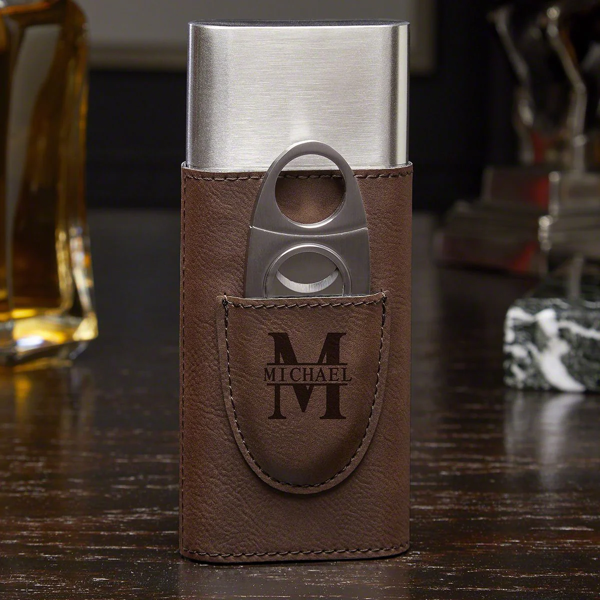 Engraved Whiskey and Cigar Gift Set with Twist Glass - Image 7